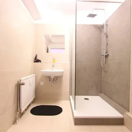 Casa Barvaria East Daire *